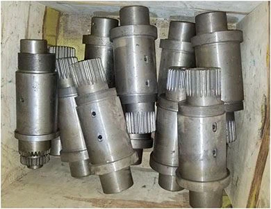 Roller shaft for ring die type pellet mill