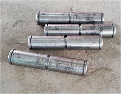 Safety pin for horizontal type ring die pellet mill