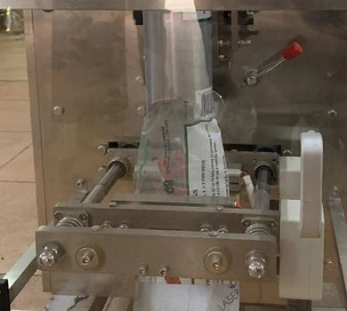 200g 500g 1kg automatic small bag filling machine