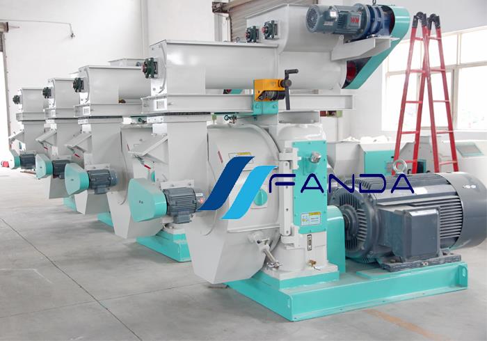 Prensa de pellets con matriz de anillo industrial